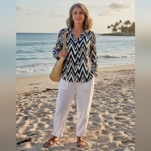 Chicos Chevron Stripe Blouse Sz 2 L Satin Button Popover Shirt Stretch Career